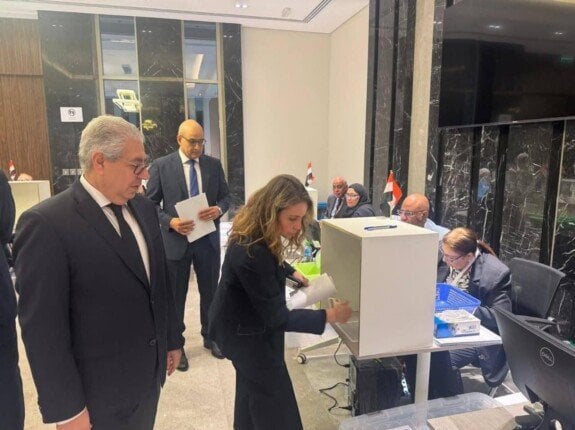 استمرار التصويت.. سفارات مصر بالخارج تفتح أبوابها للمواطنين في انتخابات الشيوخ 2025