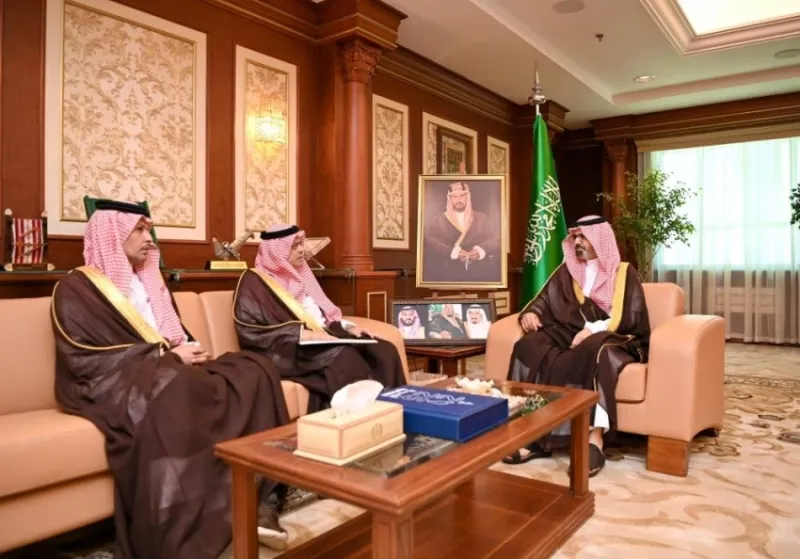الأمير ناصر بن محمد يرحب برئيس غرفة جازان لتعزيز التعاون المثمر