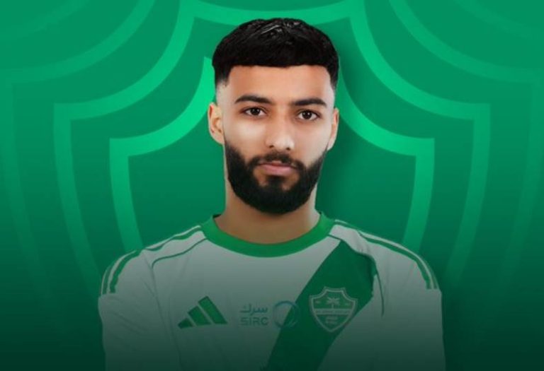 الأهلي السعودي يرحب بانضمام صالح أبو الشامات من الخليج في صفقة رسمية