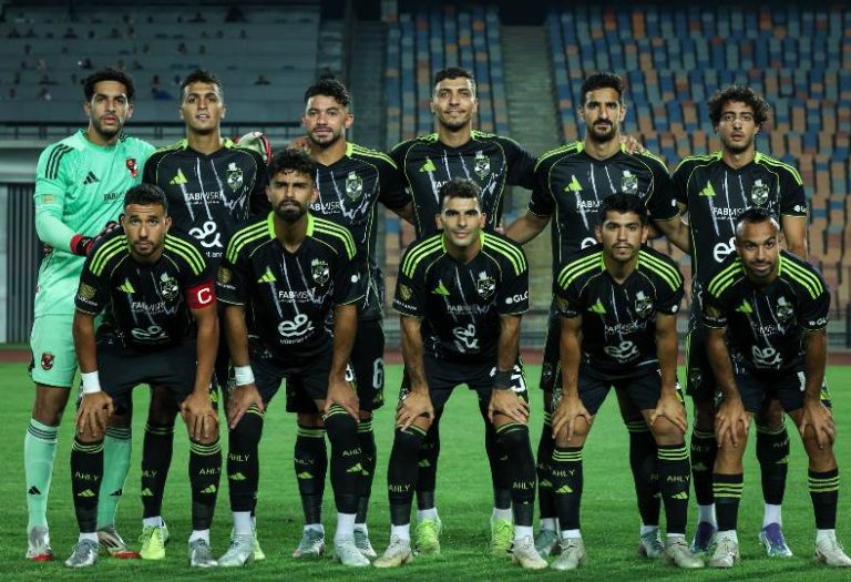 الأهلي يتأهب لمباراة حاسمة أمام فاركو في منافسات الدوري الممتاز