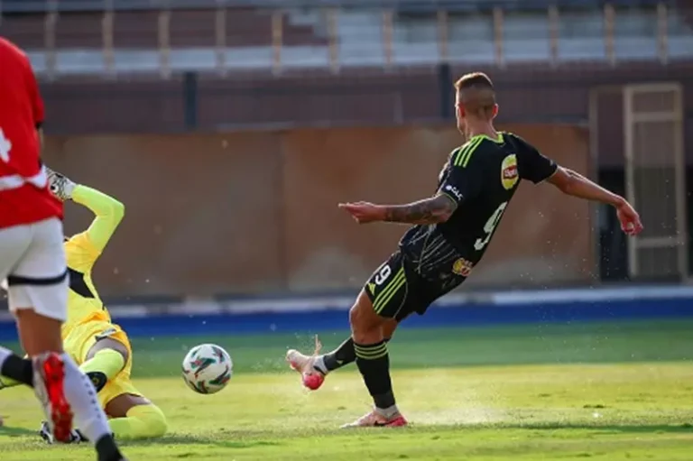 الأهلي يتجاوز منتخب الشباب ودياً في إطار التحضيرات للموسم الجديد