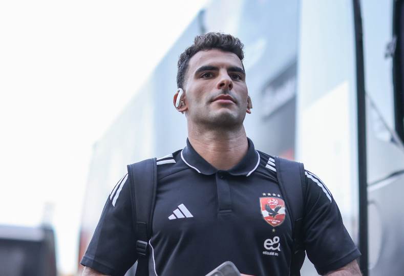 الأهلي يتقدم بشكوى ضد جمهور الزمالك بسبب تجاوزات زيزو في الرابطة