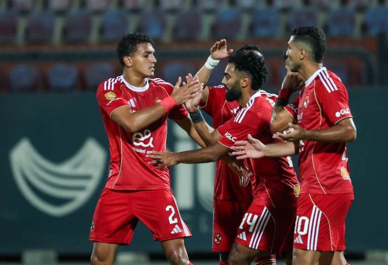 الأهلي يحقق تعادلاً مع بتروجت في مباراة ودية حماسية بين الفريقين