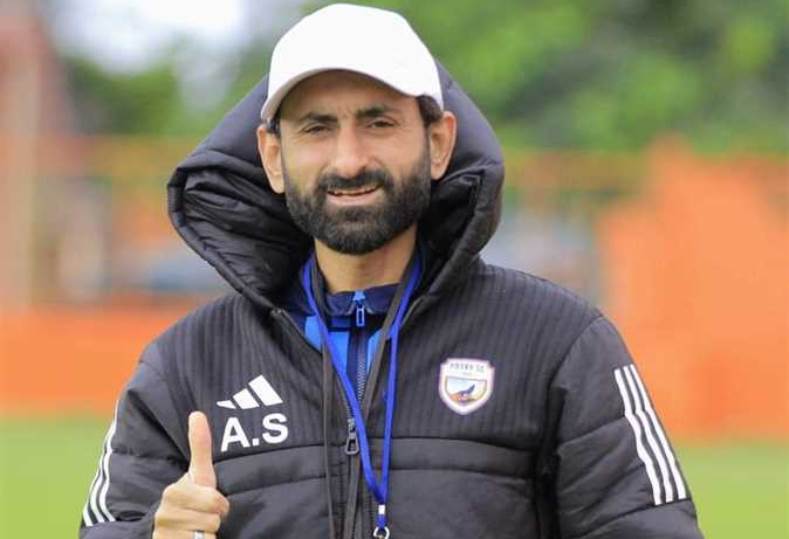 الزمالك يؤكد التمسك بأحمد سمير ويرفض انتقاله لتدريب لافيينا