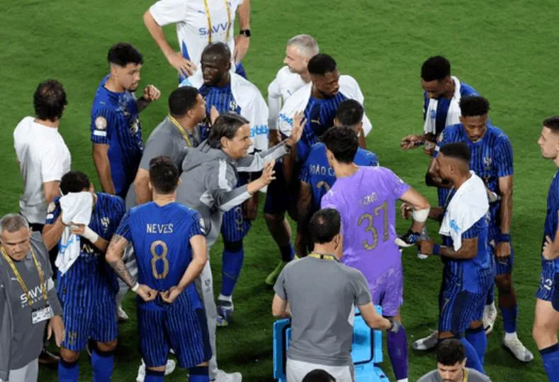 الهلال ضد الرياض