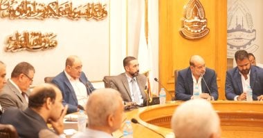 انفراجة في أزمة ديون شركات المستلزمات الطبية لدى هيئة الشراء الموحد