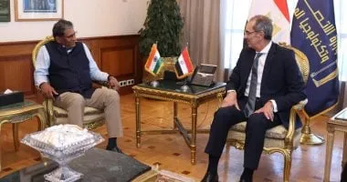 تعزيز التعاون: وزير الاتصالات والسفير الهندي يبحثان مجالات التعهيد