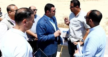 تفقد وزير الإسكان مشروعات المرحلة العاجلة للأراضي البديلة في "شمس الحكمة"