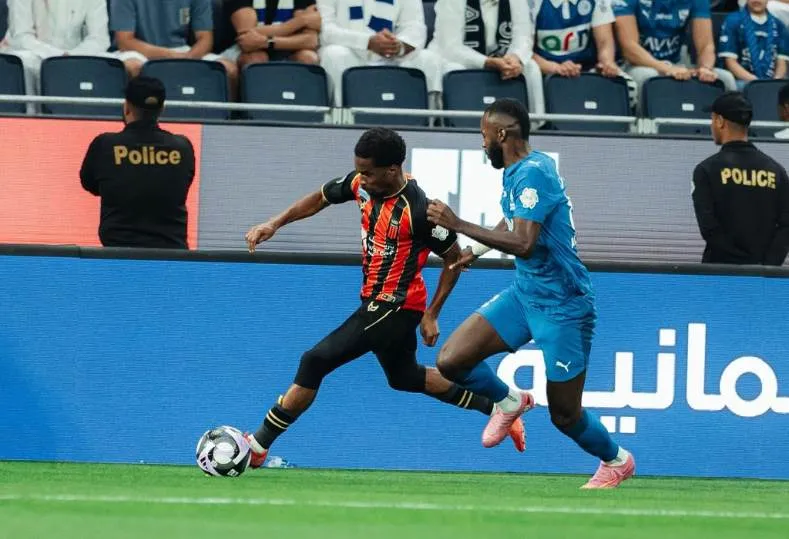 الهلال ضد الرياض