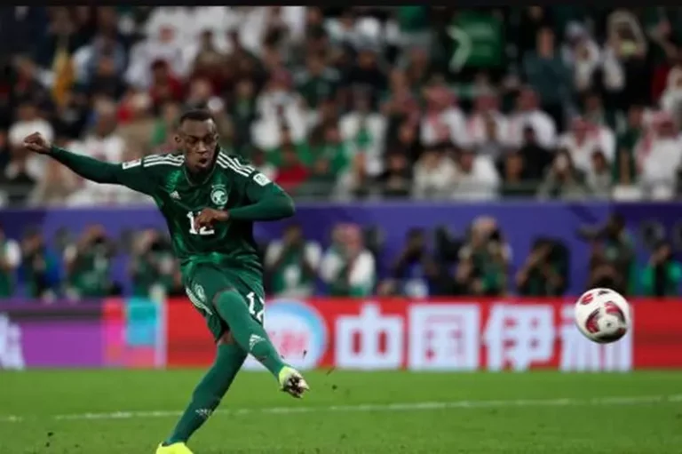 سعود عبد الحميد يحقق إنجازًا تاريخيًا كأول سعودي في الدوري الفرنسي