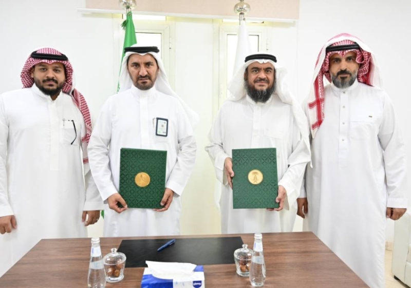 فرع البيئة بالباحة يوقع عقدًا لتأجير مساحة لفعالية بيئية مؤقتة