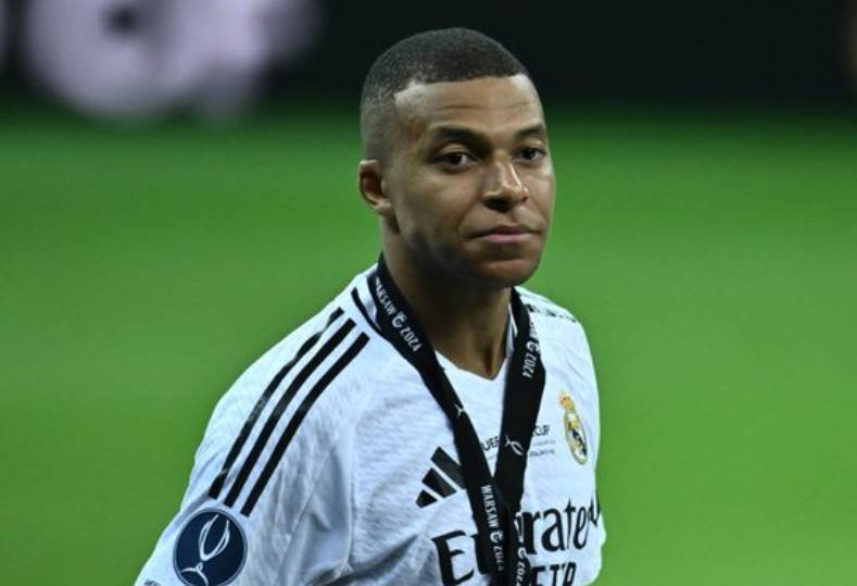 كيليان مبابي يواجه عشرة تحديات جديدة في موسمه الأول مع ريال مدريد
