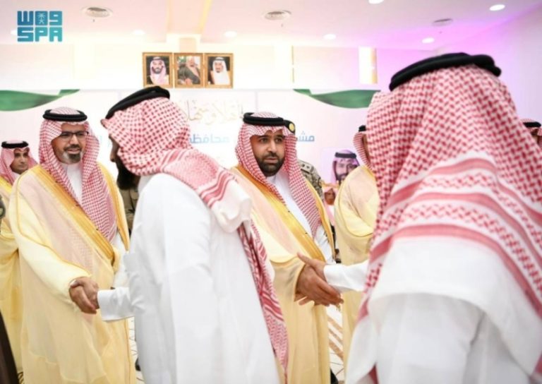 لقاء أمير جازان مع مشايخ الطوال وأهاليها