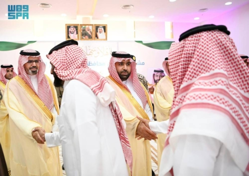 لقاء أمير جازان مع مشايخ الطوال وأهاليها