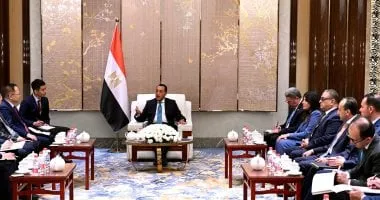 لقاء مهم بين رئيس الوزراء ورئيس "تيدا" الصينية القابضة لتعزيز التعاون الاقتصادي