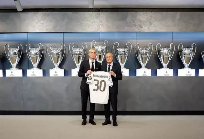 ماستانتونو يحتفل بعيد ميلاده الـ18 ويبدأ مسيرته مع ريال مدريد نحو المجد