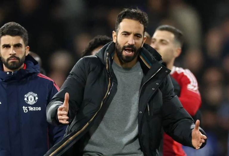 مانشستر يونايتد يعرض ضم نجم برشلونة بعد رغبة أموريم الملحة