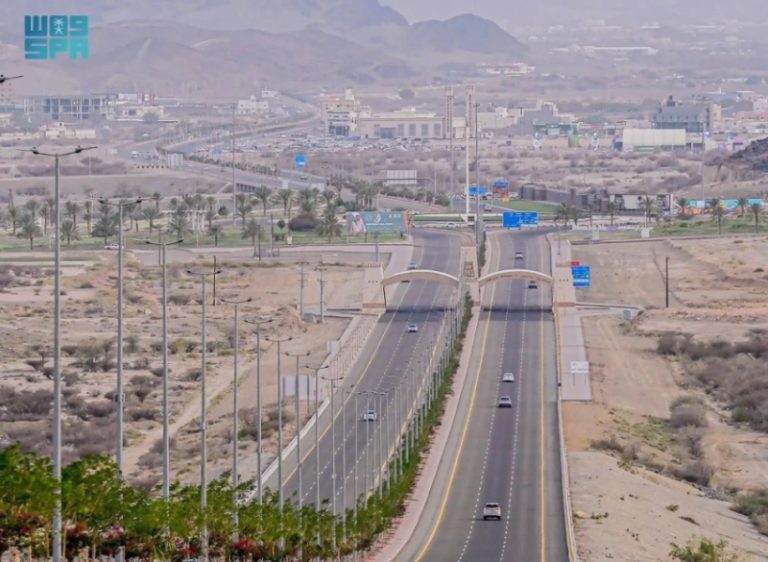 منطقة الباحة تطلق مشاريع مرورية نوعية تعزز الحركة السياحية والاقتصادية