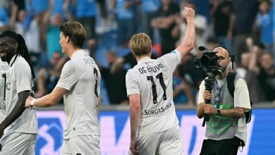سحر دي بروين يظهر.. نابولي يبدأ رحلة الدفاع عن الدوري الإيطالي بالفوز على ساسولو