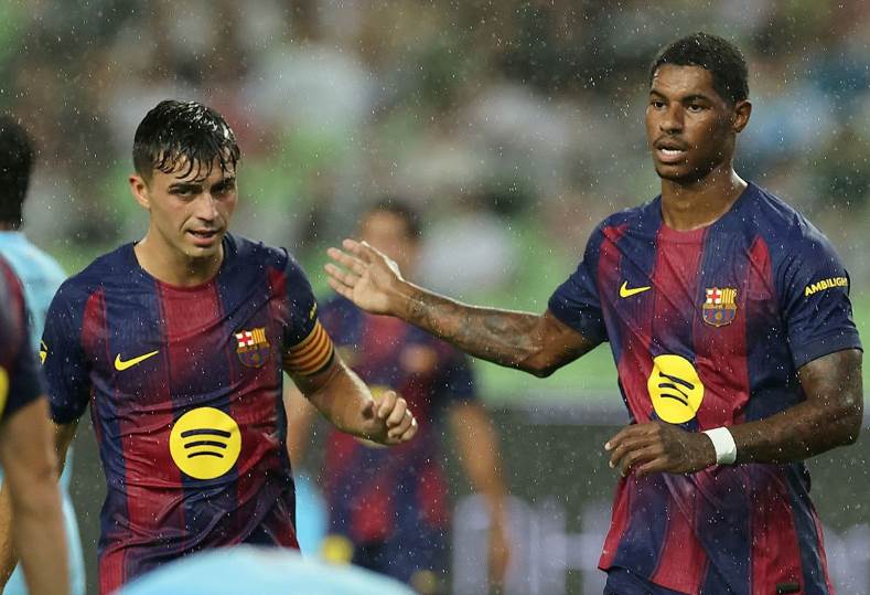 برشلونة