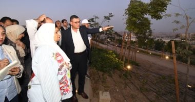 وزير الإسكان يفاجئ مشروع حدائق "تلال الفسطاط" بجولة تفقدية تشمل صوراً مميزة