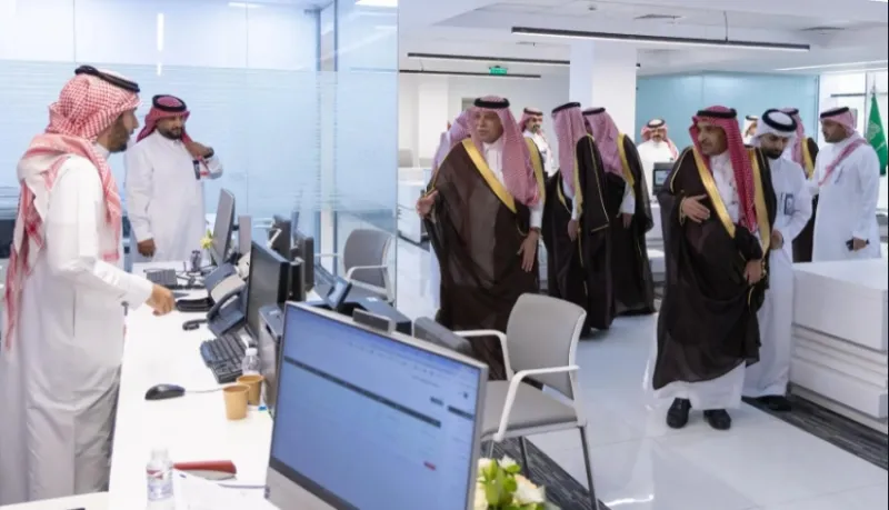وزير التجارة يتفقد مشاريع فرع الوزارة ومركز الأعمال في عسير لدعم التنمية المحلية