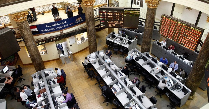 البورصة المصرية تنهي أولى جلسات الأسبوع على تراجع جماعي للمؤشرات