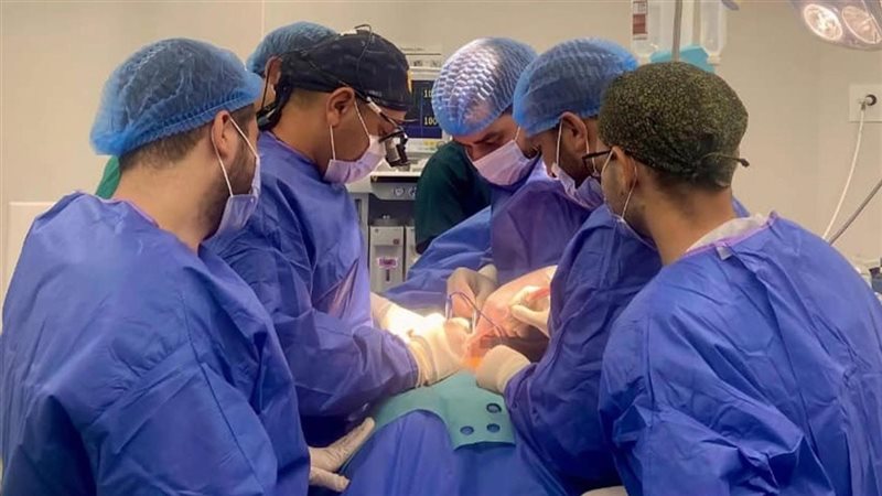 نجاح عملية دقيقة لإنقاذ مريض من ورم دموي بالمخ في الأحساء