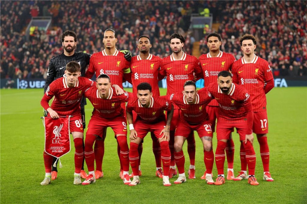 ليفربول يستقر على تشكيله لمواجهة إيفرتون في الدوري الإنجليزي