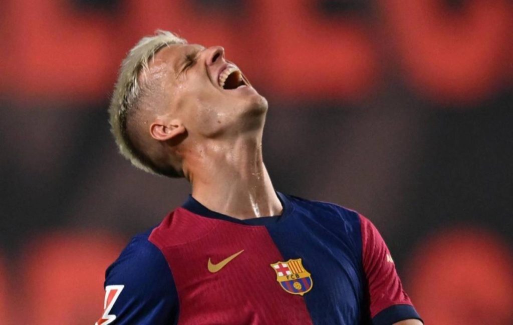 إصابة أولمو تبعده عن الكلاسيكو وتضرب خط هجوم برشلونة