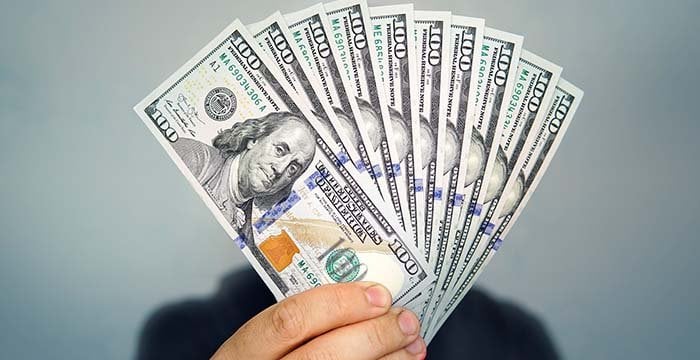 في البنك المركزي المصري بكام؟.. سعر الدولار مقابل الجنيه اليوم الأحد 26 أكتوبر 2025
